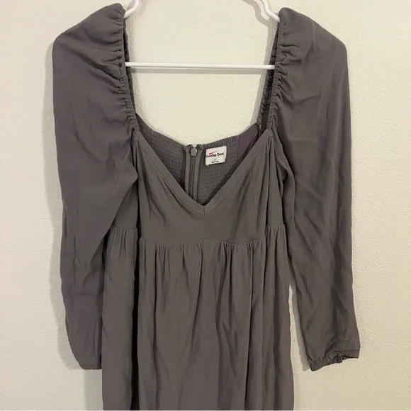 Aritzia Sunday Best Halle Dress - Picture 4 of 9